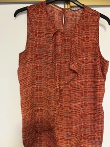 Ladies Sleeveless Blouse Size 16 By M&Co - Picture 1 of 6