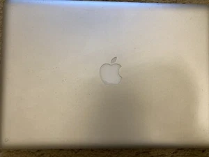 Aplle Macbook Pro 15" A1286 For Parts and Repair with new charger bundle - Picture 1 of 8