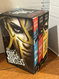 Daughter of Smoke & Bone Trilogy Laini Taylor Paperback Box Set Complete Series - Picture 1 of 13