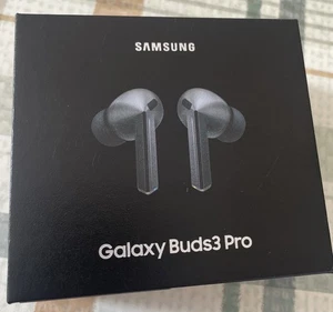 Samsung Galaxy Buds 3 Pro AI Wireless Active Noise Cancelling Earbuds - Silver - Picture 1 of 7