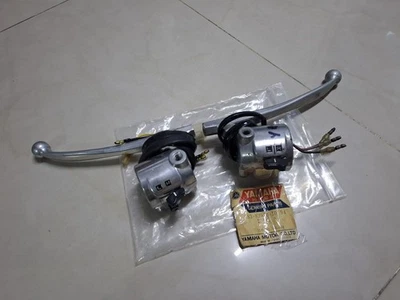 INTERRUPTOR DE MANILLAR YAMAHA YAS1C-AS2-AS2C-YCS1-YCS2-YL1-YL3-FS1 L-R NOS JAPÓN Foto 1 de 4