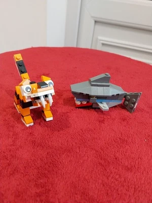 Lego Creator Tiger 30285 & Shark 7805. Complete, No Original Packaging - Image 1 of 4