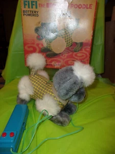 1950's YONEZAWA MADE IN JAPAN "FIFI" THE BEGGING POODLE BATTERY OPERATED & BOX! - Picture 1 of 19