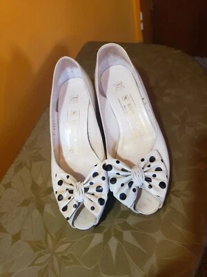 1960's 1970's vintage women's peep toe shoes Bruno Magli polka dot bow - Image 1 of 4