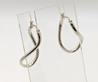 Pendientes de aro de colección de plata de ley 925 aros ondulados irregulares redondeados huecos Foto 1 de 4