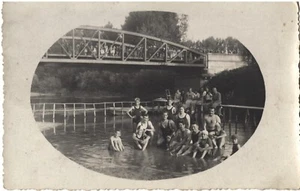 ASFELD 08 Fotokarte Lebendige Familie Schwimmen am Strand 15. August 1934 RAR - Bild 1 von 2