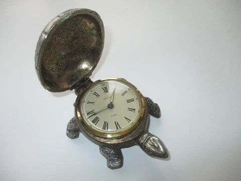 Vintage Bentley TURTLE CLOCK wind-up Luminous Hands parts or repair West Germany Cover