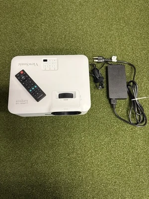 Proyector láser ViewSonic LS740HD 5000 lúmenes 1080p con 1,3x - Blanco - TOTALMENTE NUEVO Foto 1 de 3