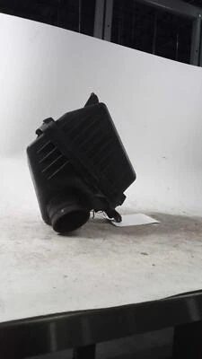 2003 Hyundai Sonata Air Cleaner Assembly OEM 2811137101 Used 149k Miles - Image 1 of 4