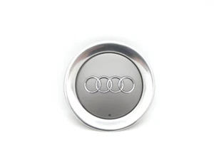 Original Audi A2 8Z A3 8L Nabendeckel Felgendeckel avussilber 16 Zoll 8Z0601165F - Bild 1 von 1