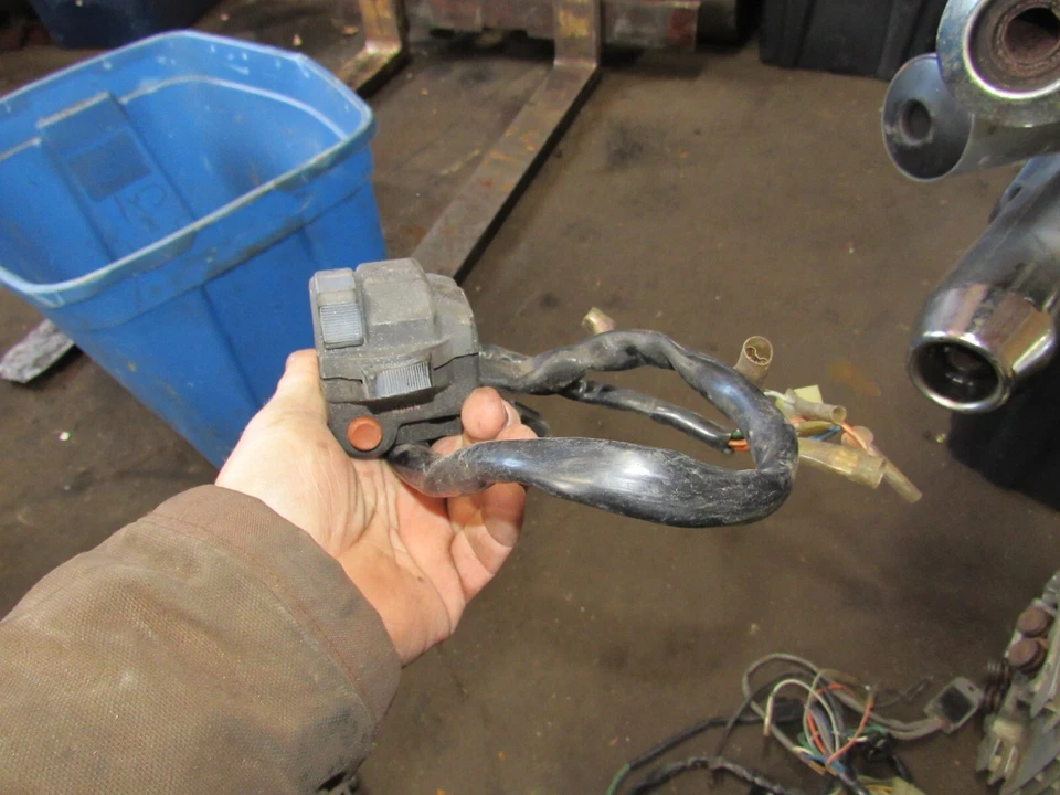 Honda CB750 K 1980 interruptor izquierdo luces bocina giratoria Foto 1 de 1