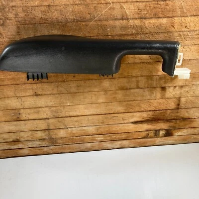 Chevrolet Tahoe 2000-2007 reposabrazos interior delantero derecho manija de puerta 15703702 Foto 1 de 3