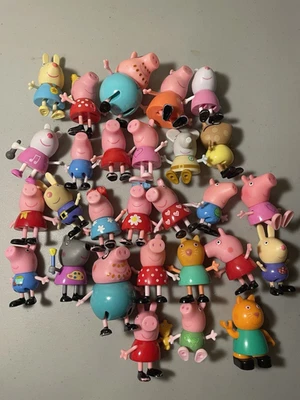 Lote de 28. Peppa Pig Figuras Juguete Lote Familia Amigos Personaje Juguetes Imaginación Foto 1 de 4