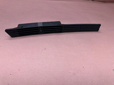 BMW E24 633CSI M6 630CSI 635CSI Parrilla central de aire fresco ventilación de aire acondicionado HVAC OEM #83255 Foto 1 de 4