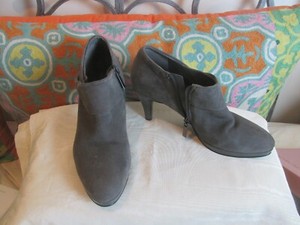 bandolino suede ankle boots