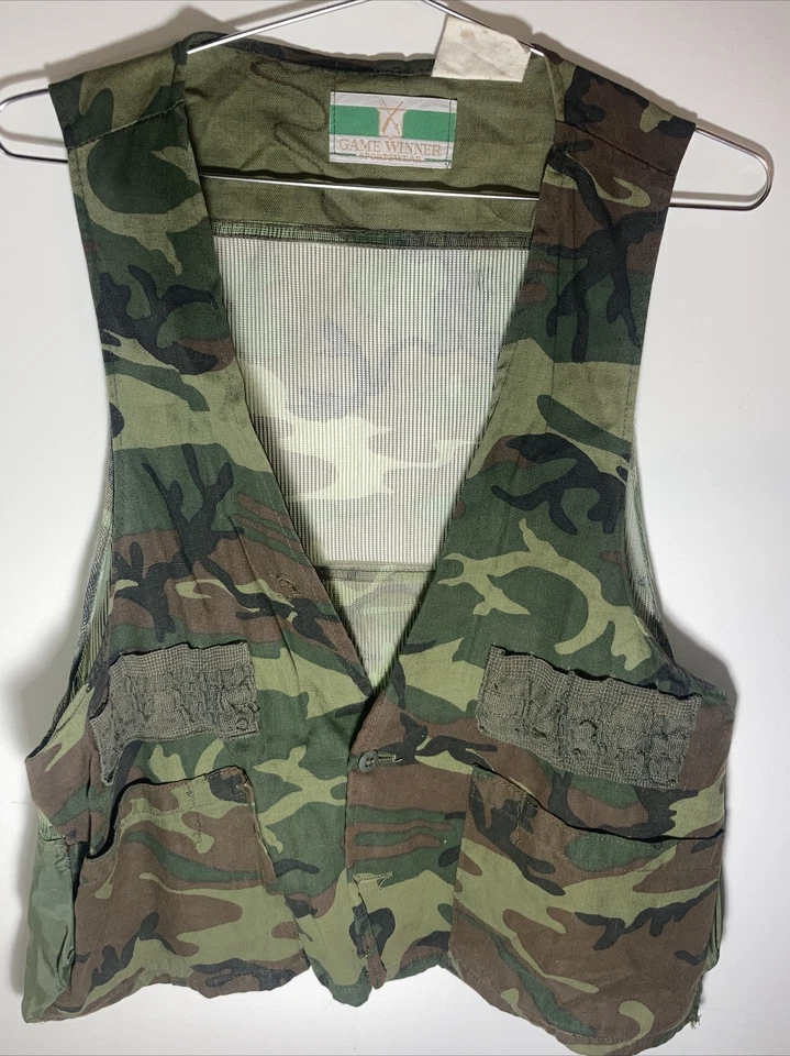 NICE Vintage Game Winner Sportswear Duck Camo Hunting Vest XL Game Fowl Pouch - Image 1 of 4