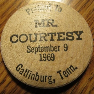 1969 Mr. Courtesy Gatlinburg, TN 2" Large Wooden Nickel - Token Tennessee - Picture 1 of 2