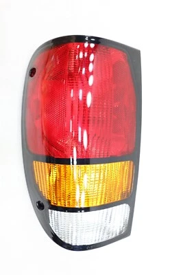 NUEVO OEM Mazda luz trasera lateral del conductor ZZM051160P1 Mazda B4000 B3000 B2500 94-00 Foto 1 de 4
