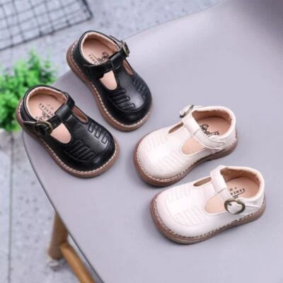 女宝宝蹒跚学步的皮鞋新生儿儿童学校花园防滑乐福鞋美国 — 第 1/4 张图片