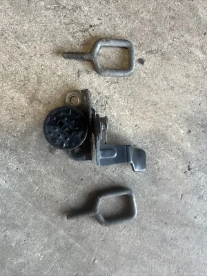 OEM INFINITI Q70 G37 M37 Striker Hood Lock 65617-JL00C - Image 1 of 3