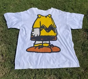 Vintage 2011 CHARLIE BRONW PEANUTS T shirt size XL 100% COTTON - Picture 1 of 3