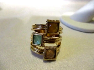 AVON  Catalina Ring Goldtone w/3 Squares of Colors Pink/Yellow/Green  Size 6 - Picture 1 of 9