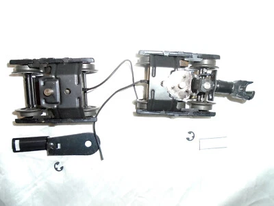 Lionel 2 (two) 6 wheel truck set for 2671 W or 2426W 12 wheel tenders - Image 1 of 4