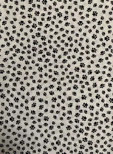 Little Paws Fabric from Loralie Designs, 2006, PATT #T109, FAT QUARTER - Picture 1 of 3