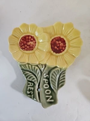 Cardinal China Co. Reposacuchara doble girasol Foto 1 de 4