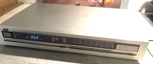 JVC QUARZ STEREO HIFI TUNER für FM oder AM von 1985 - Bild 1 von 22