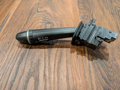 2004-2008 Volvo S60 S80 V70 XC70 XC90 Turn Signal Directional Switch 30798526 - Image 1 of 4