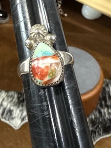925, Sterling Silver Native Made & Signed Ring Size 8 1/2 Spiny Stone - Picture 1 of 7
