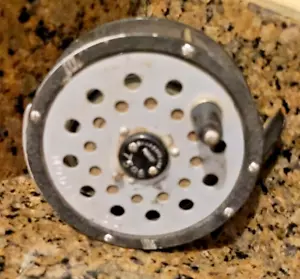 Mulinello a mosca da pesca vintage Shakespeare Purist 7595 fabbricato in USA - Foto 1 di 10