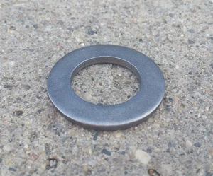 GM CHEVY 8.875" 12-Bolt Passenger Car & Truck Pinion Nut Washer - NEW - Foto 1 di 1