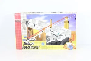 JOAL 148 1:50 Scale Compact PPM Terrex Lafarge Crane - Imagen 1 de 14