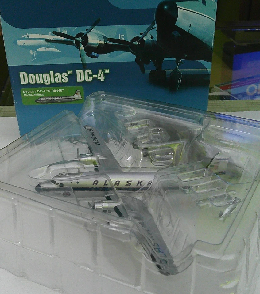 Hobby Master 1/200 Douglas DC-4  Alaska Airlines  #N-90449 -  HL2015 - Image 1 of 1