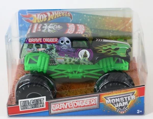 GRAVE DIGGER 2011 Hot Wheels Monster Jam 1:24 Die Cast Body Panel Van - Picture 1 of 14