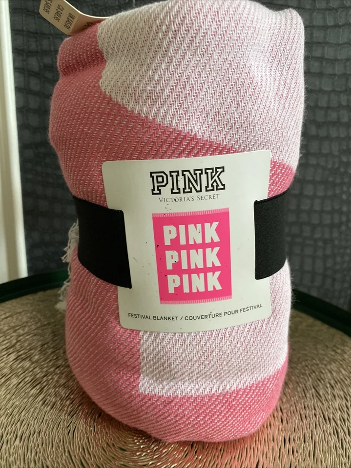 NUEVO CON ETIQUETAS MANTA FESTIVAL VICTORIAS SECRET ROSA FLECOS 50"x60" RARA Verano Foto 1 de 4