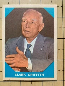 1960 FLEER BASEBALL GRÖSSEN CLARK GRIFFITH #15 - Bild 1 von 2