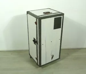 Alter Schrank aus Transportkiste, Shabby Weiß, auf Rollen, Barschrank - Bild 1 von 7