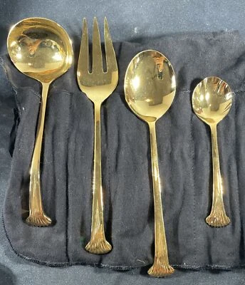 William Adams - Golden Countess Electroplate Shell Handle 5 Piece  Flatware - Image 1 of 4