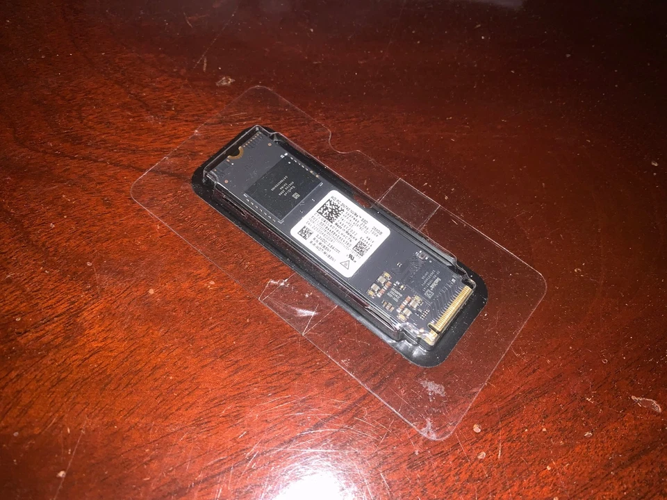 HARD DISK SOLIDO SSD 256 GB WESTERN DIGITAL NVME PCI-E 2280 6.0 GB/s PC NOTEBOOK - Immagine 1 di 1