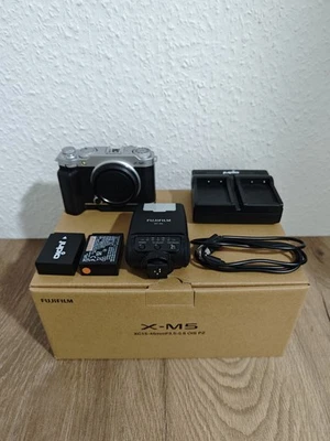 Fujifilm X-M5 Mit Vitrox 25 1.7 AF Set - Bild 1 von 4