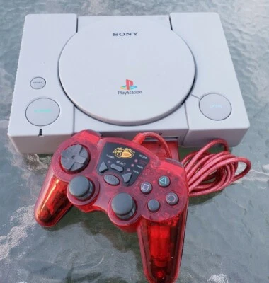 Консоль Sony PlayStation 1 PS1 с контроллером Mad Catz Dual Force для PlayStation  - Изображение 1 из 4