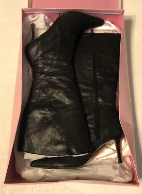 Botas da moda RSVP DERISA femininas de couro preto macio salto alto com zíper tamanho 8.5 - Imagem 1 de 4
