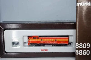 Marklin Southern Pacific Daylight EMD F7 Locomotive Märklin 8809 Z Scale Z Gauge - Picture 1 of 7