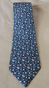 Corbata de seda Vineyard Vines azul flamencos swizzle palo playa tropical nueva con etiquetas $65 - Imagen 1 de 8