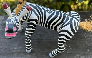 Talla en madera original oaxaqueña de cebra, Alebrije, firmada por artista - Imagen 1 de 7