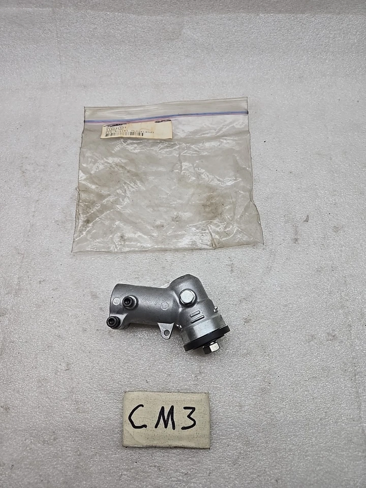 GENUINE OEM REDMAX GEARCASE BEVEL GEAR ASSEMBLY 515631501 Free Shipping! - Image 1 of 4