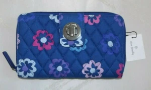VERA BRADLEY Turnlock Wallet & Zip Around - Ellie Flowers Blue - New with Tag - Picture 1 of 5